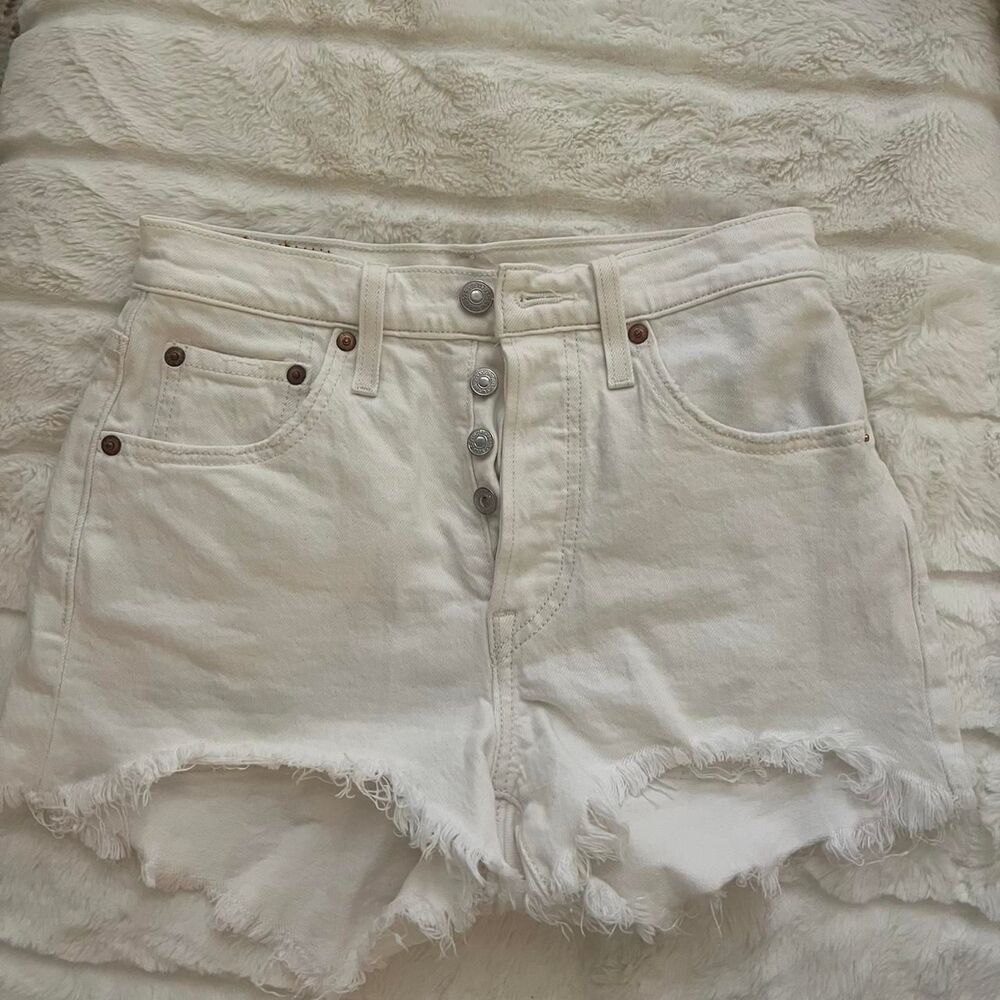 Levi-s Women's White Shorts